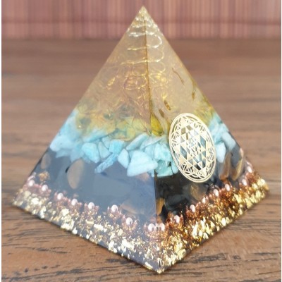 Orgonite Pyramide Aogen Chakra