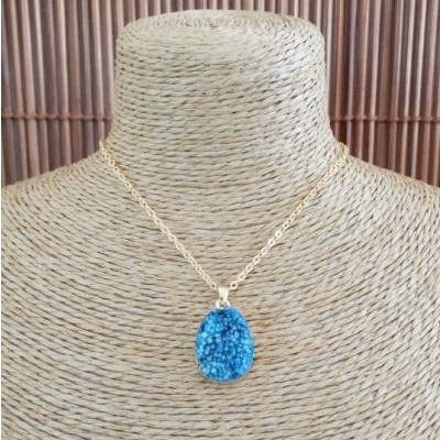 Collier Pendentif Géode en Agate bleue