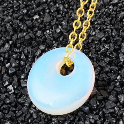 Collier Pendentif Donut en Opaline