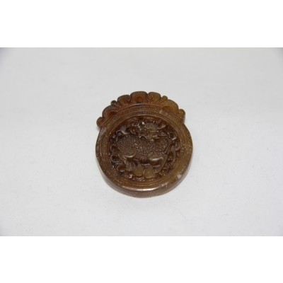 Pendentif Pi Yao en Jade Brun – Image 2
