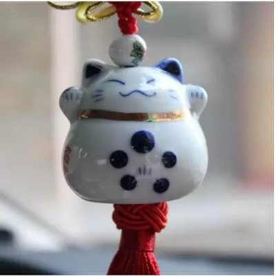 Suspension Maneki Neko bleu