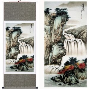 Kakemono Cascade dans la Montagne