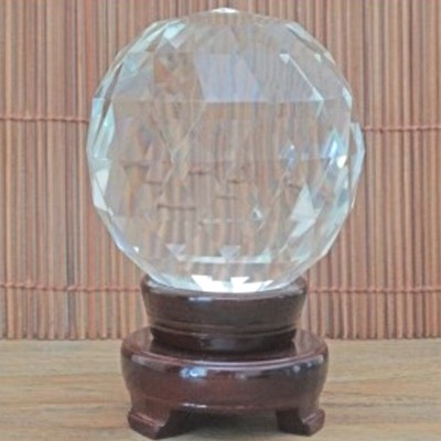 Boule de Cristal à facettes 110mm