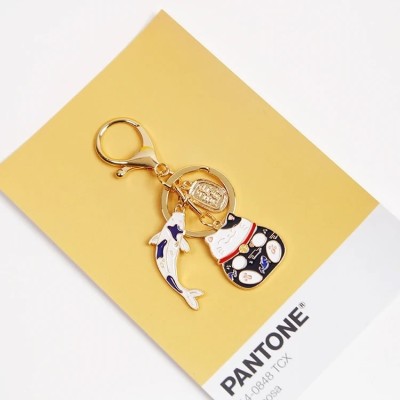 Porte Clés Poisson Carpe Maneki Neko noir – Image 2