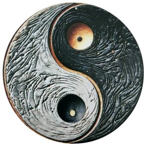 plaque yin yang en métal pour décoration intérieure