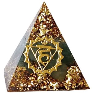 Pyramide orgonite Vishuddha chakra en aventurine verte